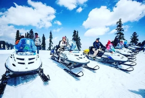 Snow Bike Ride in Sonamarg